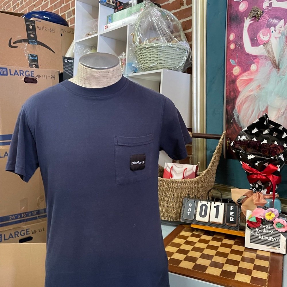Die-hard 
Navy Blue T-Shirt